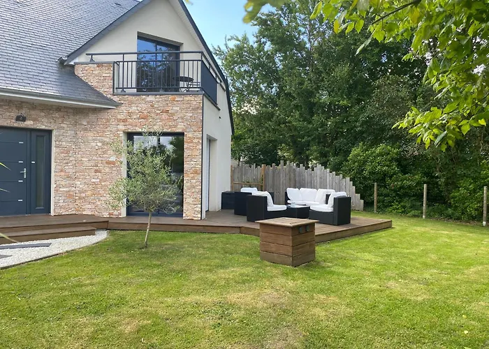 L'eden De La Guyonniere Homestay *